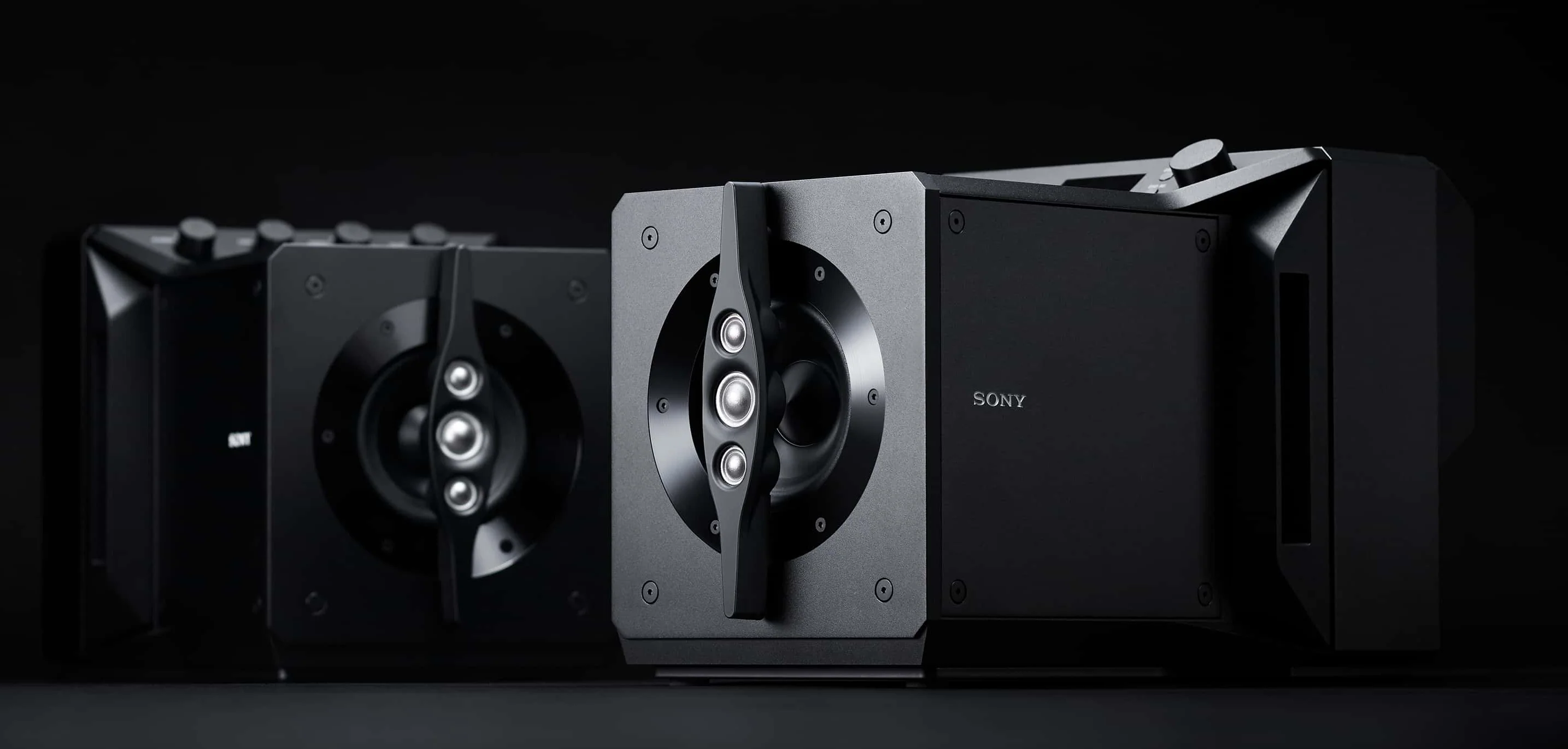 SA-Z1 Signature Series Hi-Res Near Field Powered Speaker System - Image 12