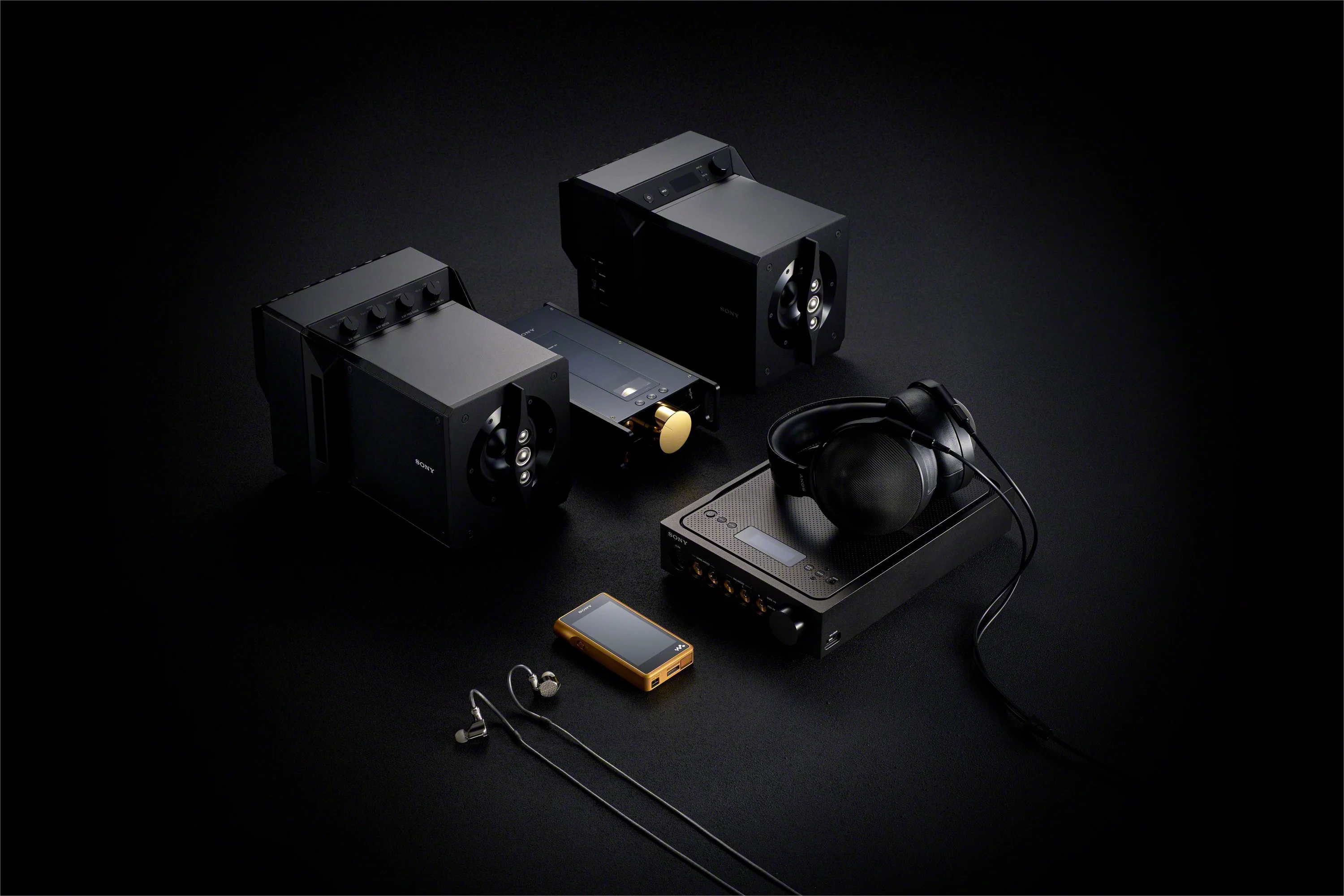 SA-Z1 Signature Series Hi-Res Near Field Powered Speaker System - Image 8