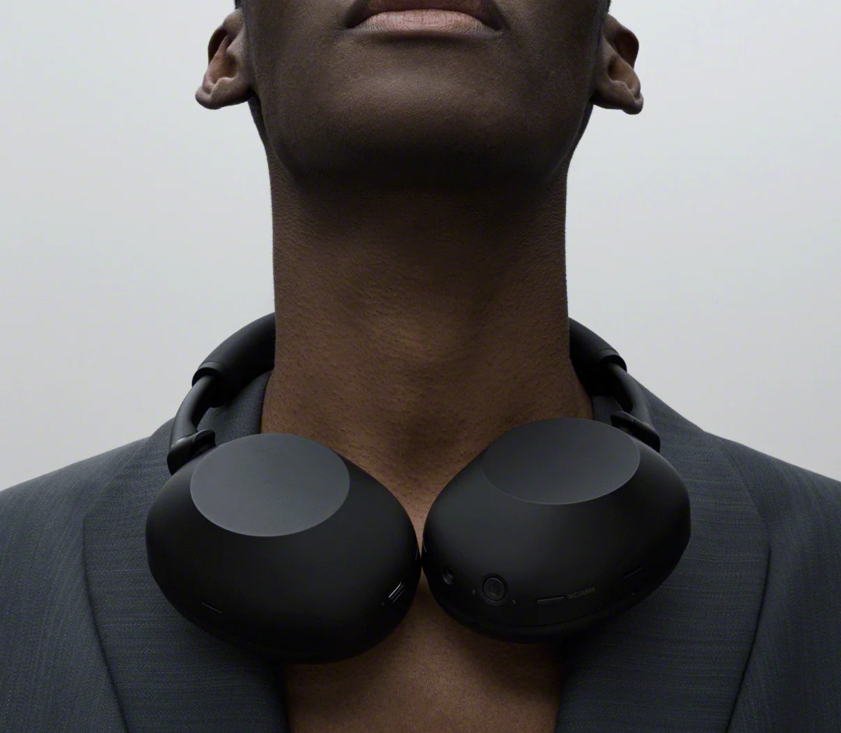 Sony WH-1000XM6 Wireless Noise Canceling Headphones - Image 8