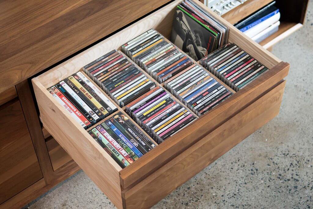 Symbol Audio AERO 76.5″ LP Media Storage Console - Image 17