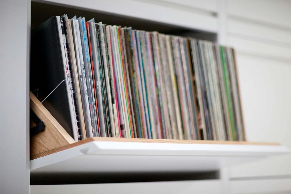 Symbol Audio AERO 76.5″ LP Media Storage Console - Image 18