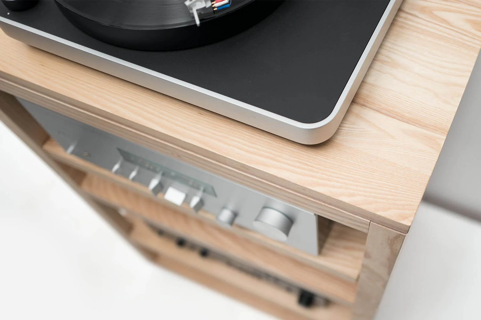 Symbol Audio DOVETAIL Audio Rack - Image 11
